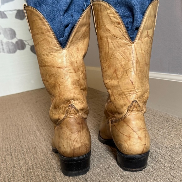 Don Quijote Western Boots in Light Tan - Picture 5 of 13